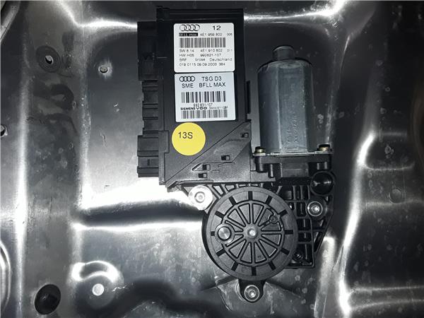 Audi A8 (4E)(2002->)