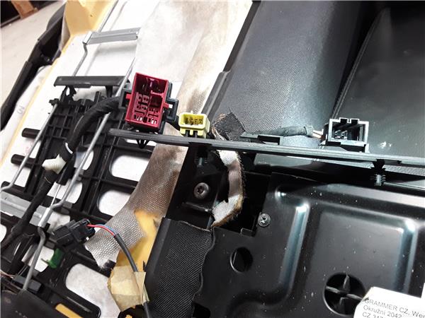 Audi A8 (4E)(2002->)