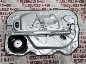 Ford FOCUS II (DA_)