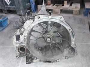 Ford FOCUS Sedán (DFW)