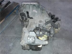 Ford FOCUS Sedán (DFW)