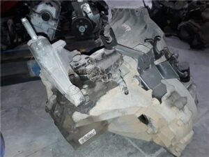 Ford FOCUS Sedán (DFW)