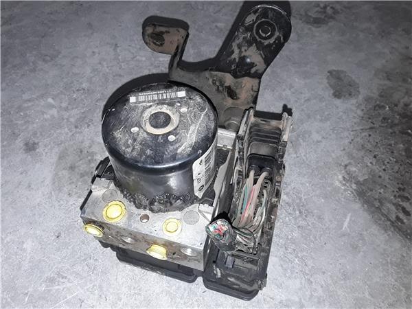 Jeep Cherokee (KJ)(2002->)