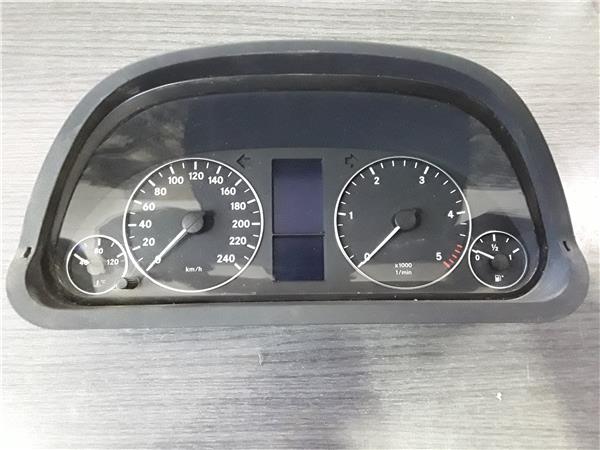 Mercedes-Benz Clase A (BM 169)(06.2004->)