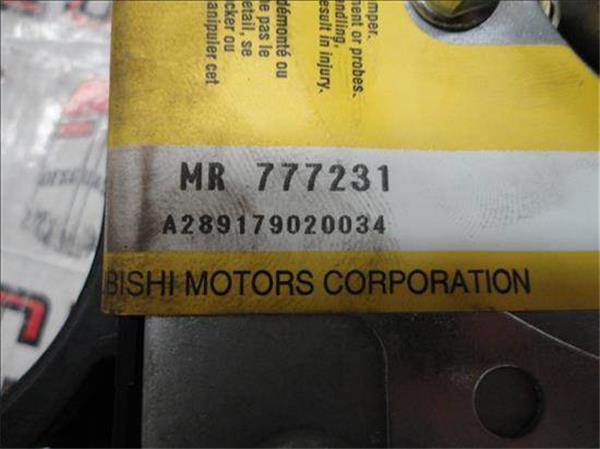 Mitsubishi Carisma Berlina 4 (DA0)(1996->)