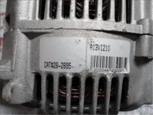 Mitsubishi Carisma Berlina 4 (DA0)(1996->)