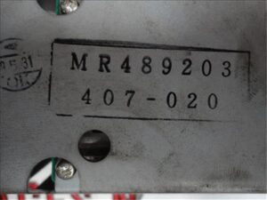 Mitsubishi Carisma Berlina 4 (DA0)(1996->)