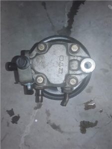 Mitsubishi Carisma Berlina 4 (DA0)(1996->)