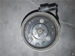 Mitsubishi Carisma Berlina 4 (DA0)(1996->)