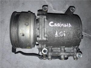 Mitsubishi Carisma Berlina 4 (DA0)(1996->)