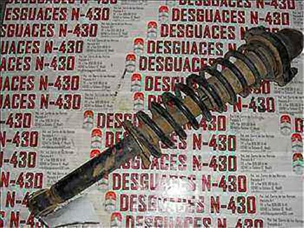 Mitsubishi Carisma Berlina 4 (DA0)(1996->)