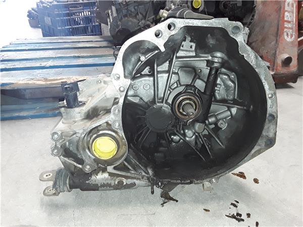 Nissan Almera Tino (V10M)(05.2000->)