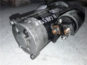 Nissan CABSTAR Caja/Chasis (F24)