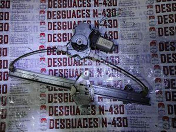 Nissan Primera Berlina (P12)(12.2001->)