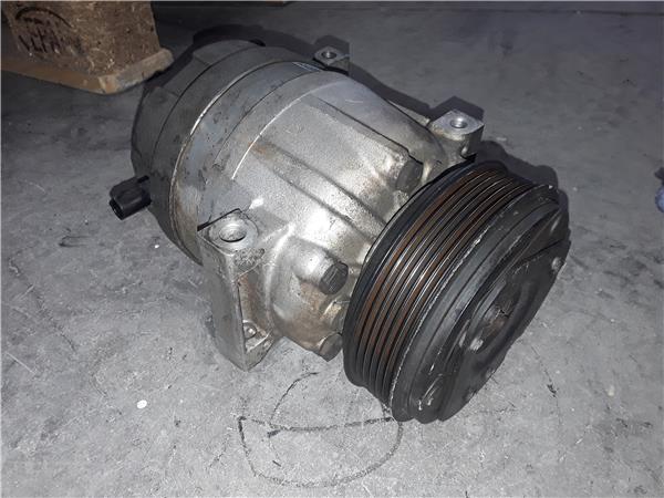 Renault Laguna II (BG0)(2001->)