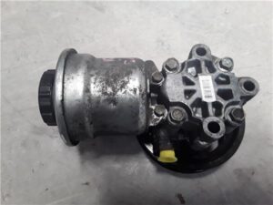 Toyota AVENSIS Sedán (T25)