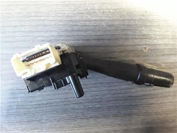 Toyota Avensis Berlina (T25)(2003->)