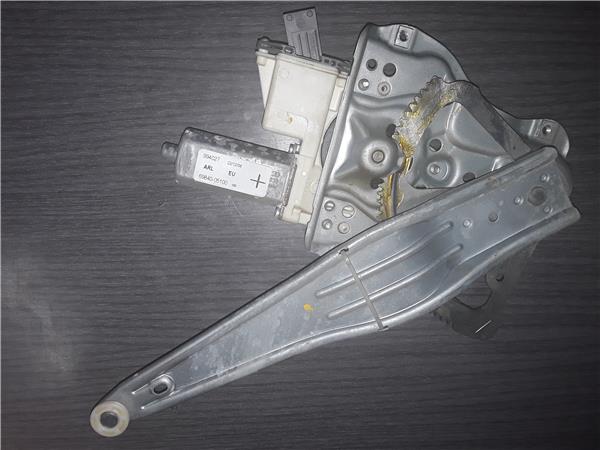 Toyota Avensis Berlina (T25)(2003->)