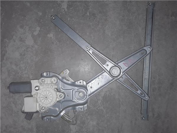 Toyota Avensis Berlina (T25)(2003->)