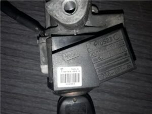 Toyota Avensis Berlina (T25)(2003->)