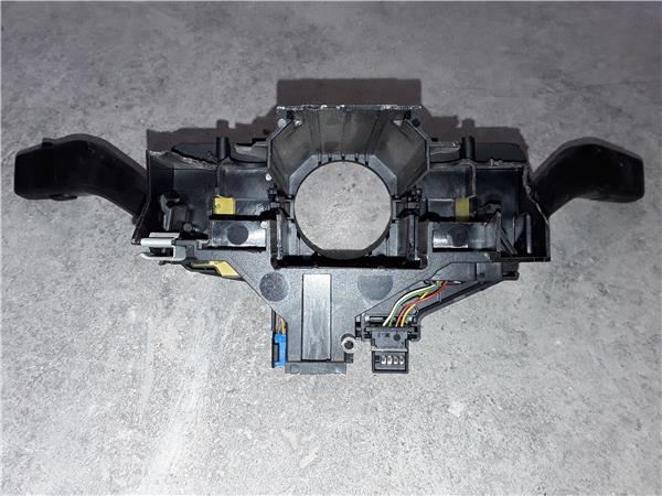 Volkswagen Golf V (1K1)(2003->)