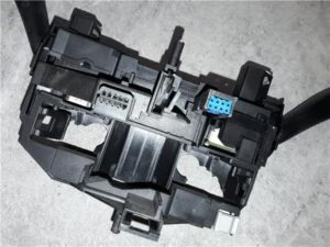 Volkswagen Golf V (1K1)(2003->)