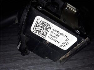 Volkswagen Golf V (1K1)(2003->)