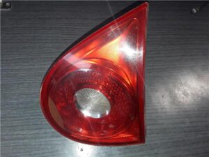 Volkswagen Golf V (1K1)(2003->)