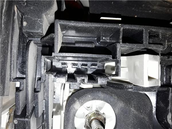 Volkswagen Touareg (7LA)(2002->)
