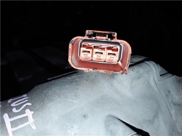 Toyota Prius (NHW20)(2004->)