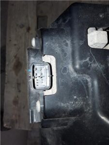 Toyota Prius (NHW20)(2004->)