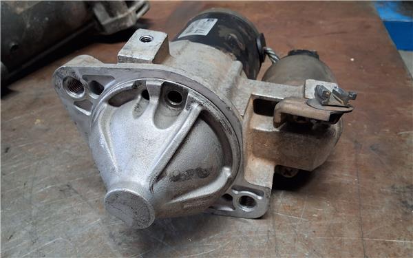 Mitsubishi Outlander (CU0W)(2003->)
