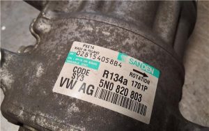 Volkswagen Golf V (1K1)(10.2003->2008)