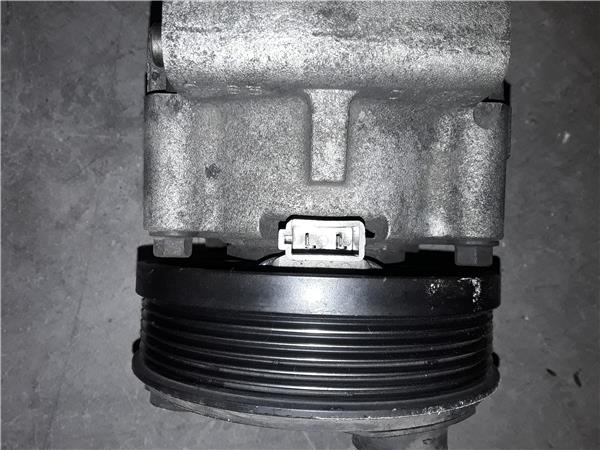 Ford Mondeo Berlina (GE)(2000->)