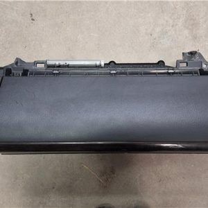 Lexus IS (AVE30/GSE30)(2013->)
