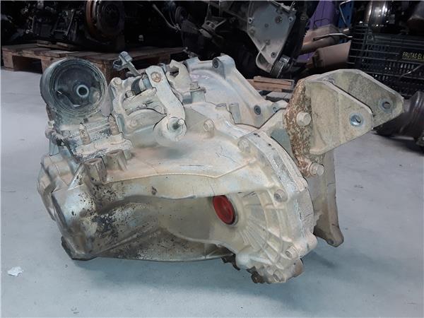 Mitsubishi Outlander (CU0W)(2003->)