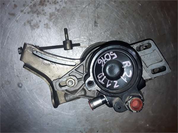 Renault 21 Sed&aacute;n (L48_)