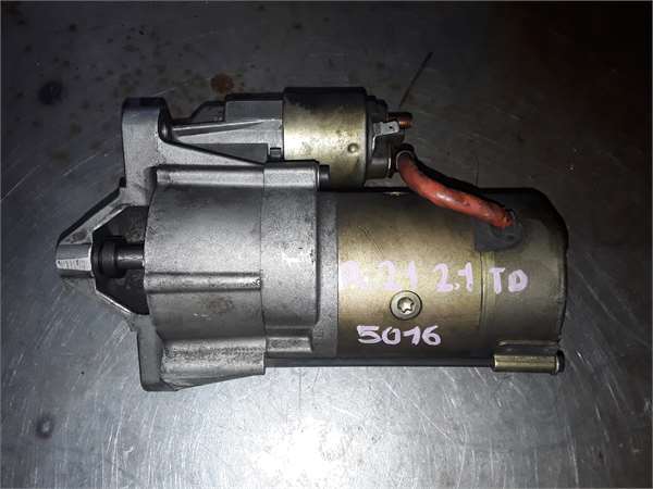 Renault 21 Sed&aacute;n (L48_)