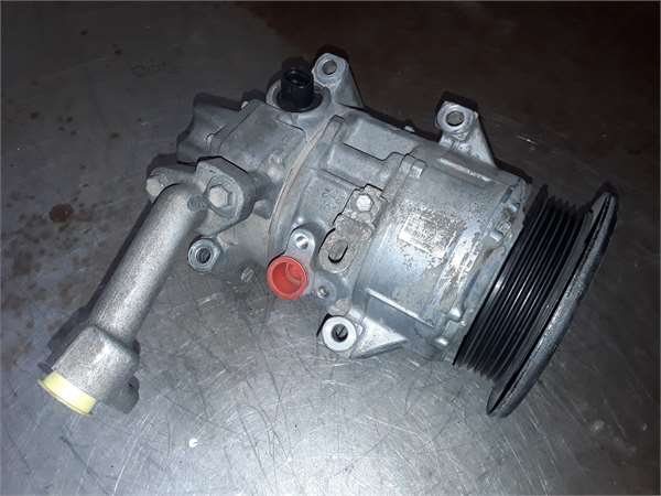 Toyota Corolla Verso (R1)(2004->)