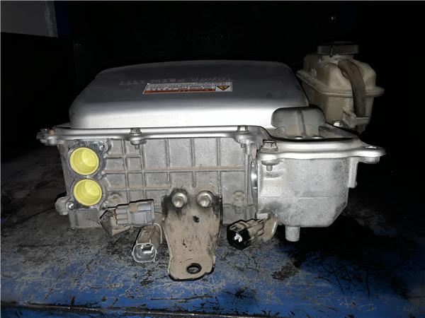 Toyota Prius (NHW20)(2004->)