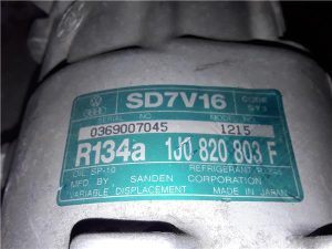 Volkswagen Golf IV Berlina (1J1)(10.1997->2004)
