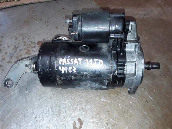 Volkswagen PASSAT Sed&aacute;n (32B)